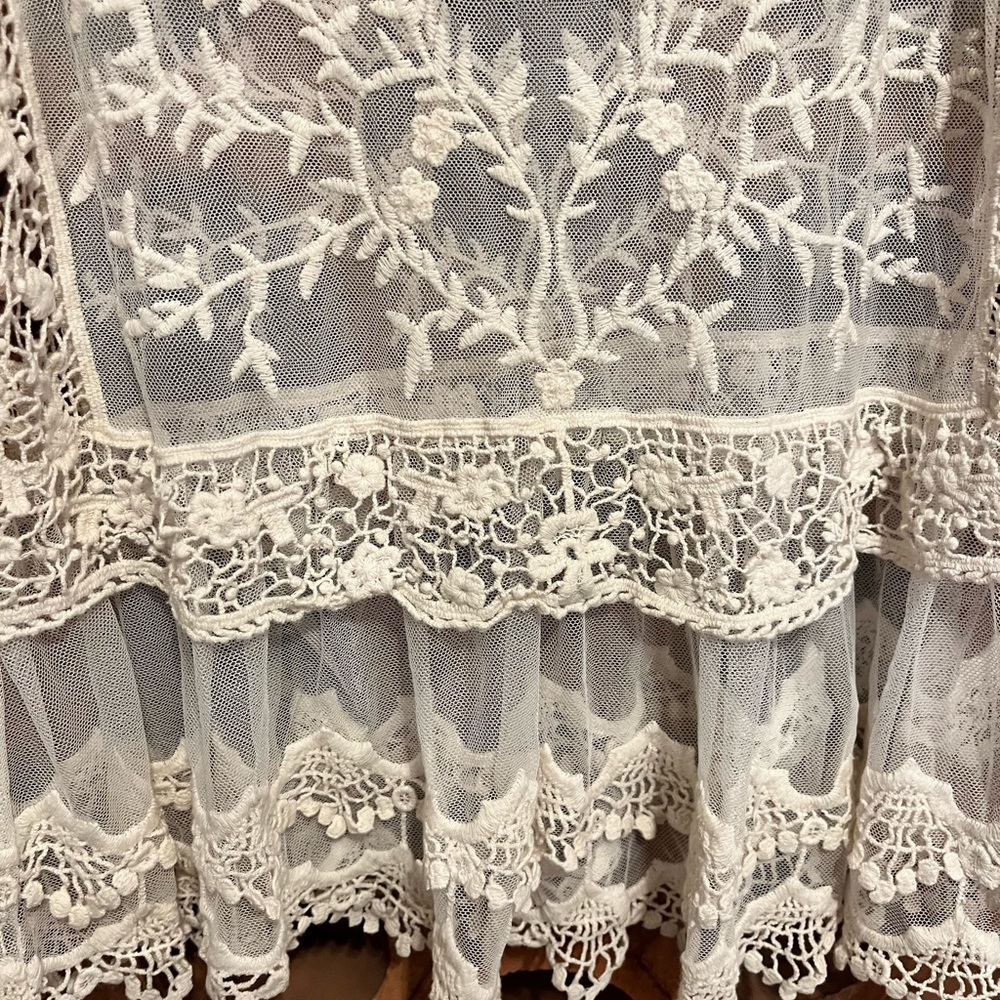 Express lace top - Picture 4 of 5